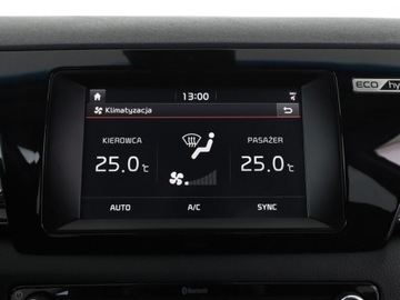 Kia Niro I Crossover 1.6 GDi Hybrid 141KM 2017 Kia Niro hybryda półskóra navi kamera, zdjęcie 25