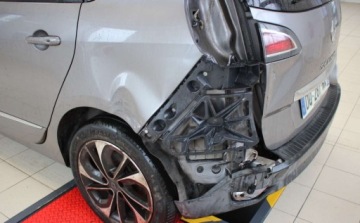 Renault Scenic III XMOD Energy TCe 130KM 2015 Renault Scenic Kupuj Taniej. Lekko uszkodzony. 1.2 Benzyna 130KM, zdjęcie 7