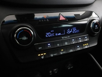 Hyundai Tucson III SUV 1.6 GDI 132KM 2017 Hyundai Tucson navi PDC-kamera grzane fotele, zdjęcie 25