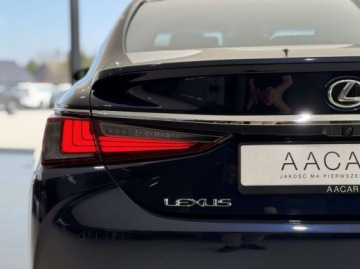 Lexus ES VII (XV70) Sedan Facelifting 300h 218KM 2023 Lexus ES 300h Business Edition Szyberdach Kamera cofania ACC LED, zdjęcie 37