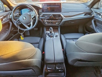 BMW Seria 5 G30-G31 2021 BMW Seria 5 530e 2021 2.0 Hybryda 288KM, zdjęcie 8