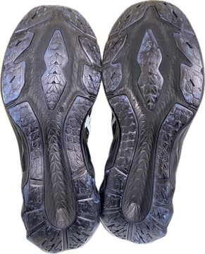 Buty do biegania ASICS Novablast 3 rozmiar 44,5 - ZOBACZ OPIS I FOTO