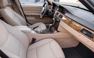 BMW Seria 3 E90-91-92-93 2007 BMW Seria 3 330xd 231KM Panorama Duza Navi SKora Alu PDc NOWY ROZRZAD, zdjęcie 27