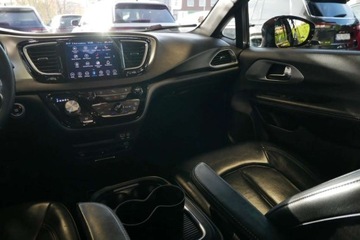 Chrysler Pacifica II 3.6 V6 291KM 2019 Chrysler Pacifica 3.6L V6 Pentastar 291KM StowN Go WersjaSKameraMonitoryMe, zdjęcie 17