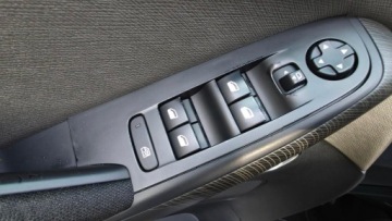 Citroen C4 Picasso II Picasso 1.6 e-HDi 114KM 2014 C4 PICASSO CZARNY* Kamera* Opłacony* GWARANCJA, zdjęcie 33