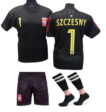 SZCZĘSNY STRÓJ SPORTOWY ROZMIAR 122 + GETRY