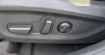 Kia Niro I Crossover 1.6 GDi Hybrid 141KM 2018 Kia Niro 1.6 GDI HEV141KMSkoryNavi 1.6 Hybryda 141KM, zdjęcie 2