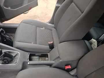 VW GOLF V 5D FOTEL PRZÓD LEWY PRAWY