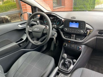 Ford Fiesta VIII Hatchback 3d 1.1  70KM 2018 Ford Fiesta 1.1 benzyna 70 KM zarejestrowany w PL zadbany mozliwa zami, zdjęcie 6