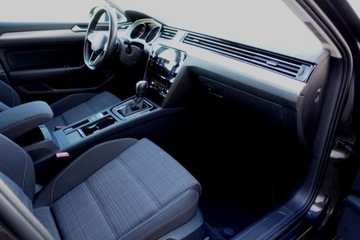 Volkswagen Passat B8 Variant Facelifting 2.0 TDI SCR 150KM 2022 Volkswagen Passat Volkswagen Passat B8, 2022, 2.0 TDI 150KM, DSG, Kamera,, zdjęcie 16
