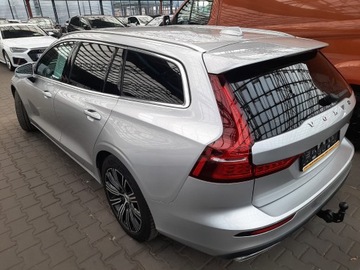 Volvo V60 II  Kombi 2.0 D4 190KM 2019 Volvo V60 II AUTOMAT !! diesel, EURO6, FAKTURA VAT !!!, zdjęcie 4