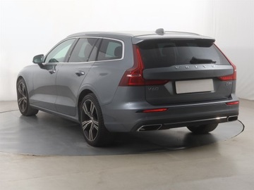 Volvo V60 II  Kombi 2.0 D3 150KM 2020 Volvo V60 D3 2.0, Salon Polska, Serwis ASO, zdjęcie 3