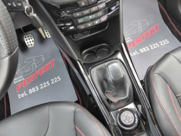 Peugeot 2008 I SUV Facelifting 1.2 PureTech 110KM 2016 Peugeot 2008 GT-Line Navi Klimatronik Sensor Elektryka LED PDC Alu 1.2, zdjęcie 19
