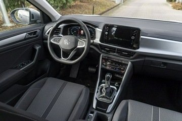 Volkswagen T-Roc I SUV Facelifting 1.5 TSI ACT 150KM 2025 Volkswagen T-Roc Life Plus 1.5 TSI 150 KM DSG, zdjęcie 17