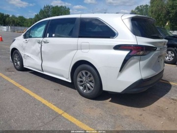 Toyota Sienna III 2024 Toyota Sienna XLE 2024 2.5L 2.5 Hybryda 189KM, zdjęcie 3