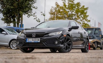 Honda Civic X Hatchback 5d 1.5 VTEC Turbo 182KM 2017 Honda Civic Honda Civic X 1.5 i-VTEC 182KM 1.5 Benzyna 182KM, zdjęcie 1