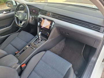 Volkswagen Passat B8 2021 Volkswagen Passat Variant GTE ASO 1.4TSI 218KM bezwyp. pakiety AppConnect, zdjęcie 19