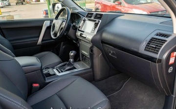 Toyota Land Cruiser VI MPV Faceliting 2.8 D-4D 177KM 2017 Toyota Land Cruiser Toyota Land Cruiser VI 2.8 D4D 4X4 177KM SALON POLSKA, zdjęcie 18