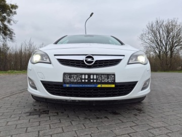 Opel Astra J Hatchback 5d 2.0 CDTI ECOTEC 160KM 2010 Opel Astra J HB 2010r. 2.0 CDTI/160KM Ksenon, bagażnik rowerowy, Alufelgi, zdjęcie 5