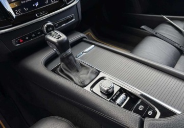 Volvo V90 II Kombi 2.0 D3 150KM 2019 Volvo V90 D3 150KM SKORY NAVIautomat GWARANCJA bezwypadkowy 2.0, zdjęcie 29