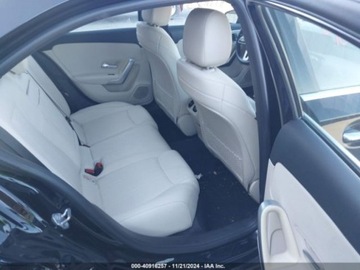 Mercedes Klasa A W177/V177 2019 Mercedes-Benz Klasa A 2019r., 2.0l, od ubezpieczalni 2.0 Benzyna 188KM, zdjęcie 9