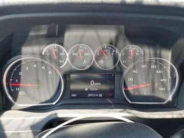 Chevrolet Silverado II 2023 Chevrolet Silverado K2500 Custom 2023 6.6l 6.6 Benzyna 401KM, zdjęcie 9