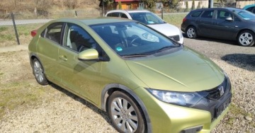 Honda Civic IX Hatchback 5d 1.8 i-VTEC 142KM 2013 Honda Civic Honda Civic IX 2013r 1.8 benzyna 142 KM 1.8 Benzyna 142KM, zdjęcie 1