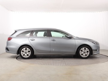 Kia Ceed III Kombi Facelifting 1.5 T-GDI 160KM 2022 Kia Ceed 1.5 T-GDI, Salon Polska, 1. Właściciel, zdjęcie 5