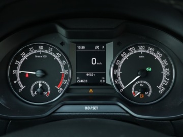 Skoda Octavia III Liftback Facelifting 2.0 TDI 150KM 2018 Skoda Octavia 2.0 TDI, Salon Polska, DSG, VAT 23%, zdjęcie 10