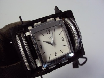 HODINY MERCEDES TŘÍDA S W221