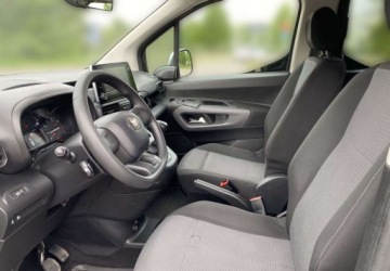 Toyota 2020 Toyota Proace City Verso 1.5 D-4D Business Salon PL VAT 23 Bezwypadkowy, zdjęcie 13