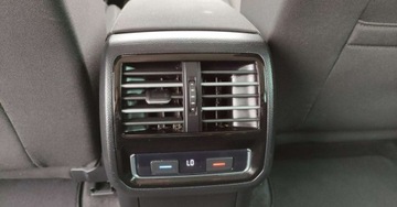 Volkswagen Passat B8 Variant 2.0 TDI BlueMotion SCR 150KM 2017 Volkswagen Passat Variant 2.0 D 150 kM Automat Klima kamera Full LED Navi, zdjęcie 9