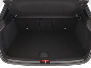 Mercedes Klasa A W177/V177 Hatchback Plug-In 1.3 250e 218KM 2020 Mercedes A 250 PHEV full LED navi skóra/alcantara, zdjęcie 20