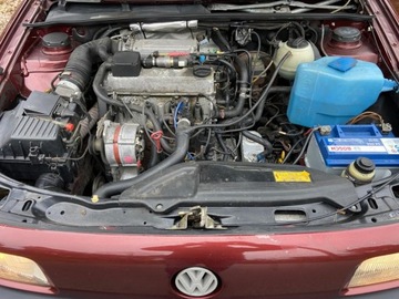 Volkswagen Passat B3 Sedan 2.0 115KM 1990 Volkswagen Passat Volkswagen Passat B3 Automat Sedan Welur Bordo Super Sta, zdjęcie 18