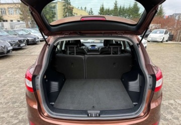 Hyundai ix35 SUV Facelifting 2.0 CRDi 136KM 2014 Hyundai ix35 Hyundai 2.0 Diesel 136KM, zdjęcie 4