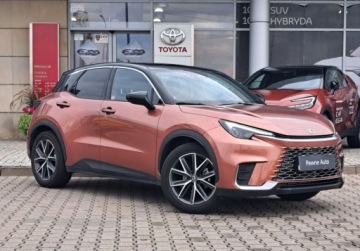 Lexus LBX 1.5 Hybrid 136KM 2024 Lexus LBX Lexus LBX 1.5 Hybrid Cool Salon PL 1.5 Hybryda 136KM