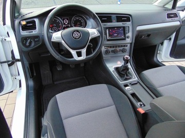 Volkswagen Golf VII Hatchback 3d 1.6 TDI BlueMotion 110KM 2015 VW GOLF 7 1.6 TDI 110 PS NAVI ALU TEMPOMAT KLIMATRONIC GRZANE FOTELE, zdjęcie 30