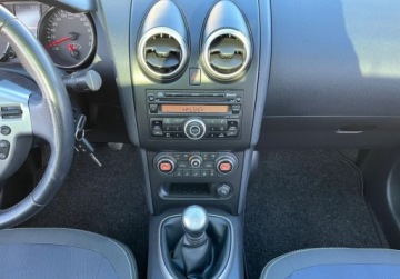 Nissan Qashqai I Crossover 2.0 140KM 2010 Nissan Qashqai2 panorama 7- osobowy 2.0 Benzyna 141KM, zdjęcie 19