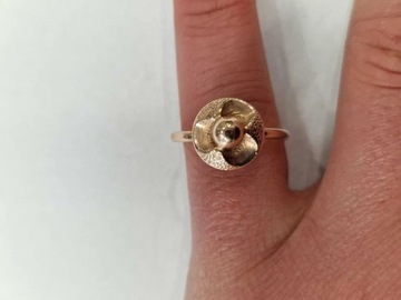 Złoty pierścionek damski/ Radzieckie 583/ 3.69 gram/ R19/ Lite złoto