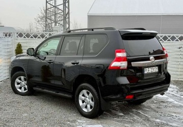 Toyota Land Cruiser VI MPV Faceliting 2.8 D-4D 177KM 2016 Toyota Land Cruiser Toyota Land Cruiser LC 2.8 D-4D Premium 2.8 Diesel, zdjęcie 1