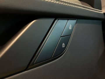 Porsche 911 992 GT3 4.0 510KM 2022 Porsche 911 GT3 Dark Olive Metallic (Paint to Sample PTS) I Salon Polska I, zdjęcie 11