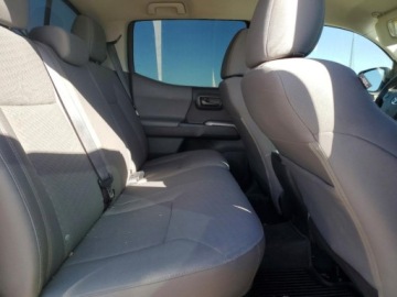 Toyota Tacoma II 2023 Toyota Tacoma SR5 2023 3.5 Benzyna 278KM, zdjęcie 10