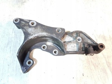 UCHYCENÍ DRŽÁKY PUMPY VOYAGER CARAVAN III 3.3 V6