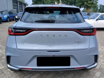 Lexus LBX 1.5 Hybrid 136KM 2026 Od ręki - Elegant 1.5 Hybrid 136KM | Podgrzewane fotele!, zdjęcie 2