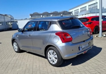 Suzuki Swift VI Hatchback Facelifting 1.2 DualJet SHVS 83KM 2021 Suzuki Swift serwisowany 1.2 Benzyna 83KM, zdjęcie 6