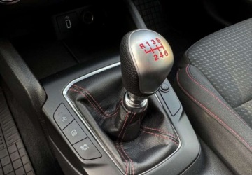 Ford Focus III Kombi Facelifting 1.5 EcoBoost 150KM 2018 Ford Focus SW Ford Focus SW 1.5 EcoBoost ST-Line ASS 1.5 Benzyna 150KM, zdjęcie 10