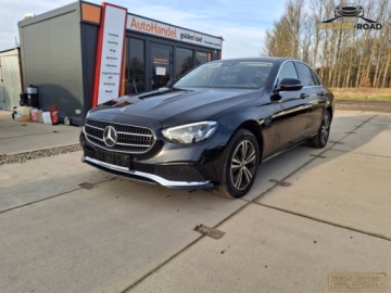 Mercedes Klasa E W213 Limuzyna Facelifting 2.0 E220d 194KM 2021 Mercedes-Benz Klasa E E220 d 194KM panorama navi digital lift alu skora gr, zdjęcie 1