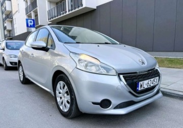 Peugeot 208 I Hatchback 3d 1.2 VTI 82KM 2013 Peugeot 208 Czujniki Kamera niski przebieg Warszawa 1.2 Benzyna 82KM