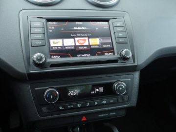 Seat Ibiza IV Hatchback 5d Facelifting 1.0 EcoTSI 110KM 2015 Seat Ibiza 1.0 TSI, Navi, Klima, Klimatronic, zdjęcie 11