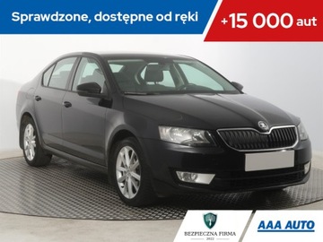 Skoda Octavia III Liftback 1.6 TDI CR DPF 105KM 2015 Skoda Octavia 1.6 TDI, Salon Polska, Serwis ASO